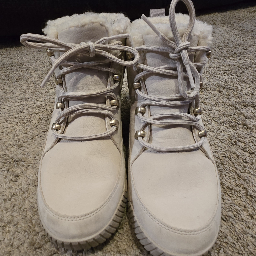 The North Face Sherpa Lined Boot
